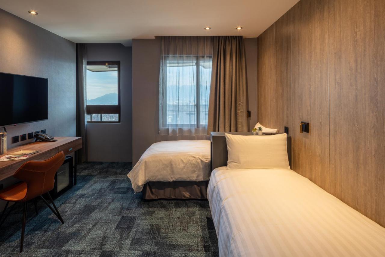 Roaders Plus Hotel - Taipei Station Екстер'єр фото